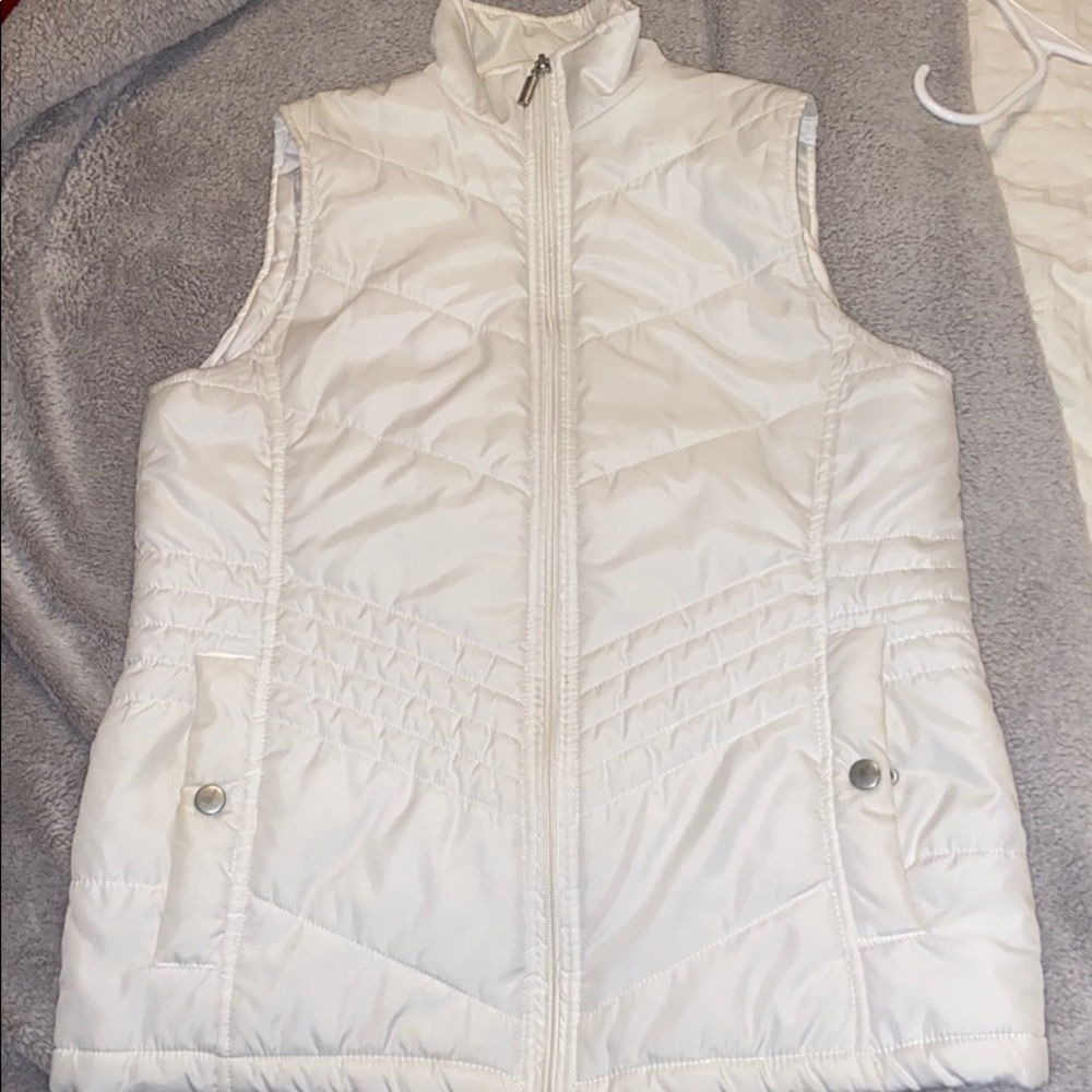 White vest